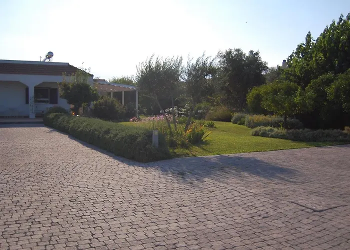 וילה Garden סירקוזה